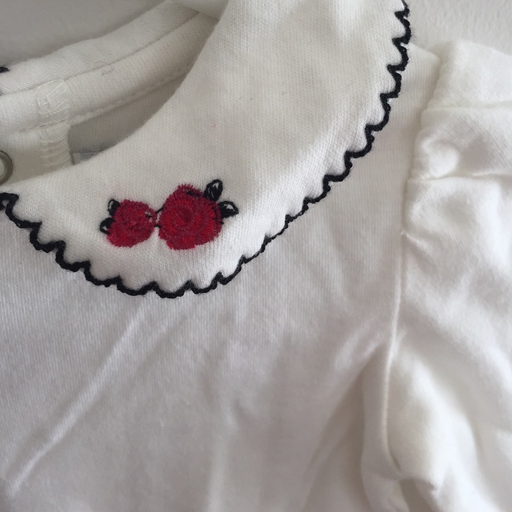 NWT HARTSTRINGS WHITE ONESIE WITH ROSE DETAIL - Picture 2 of 2